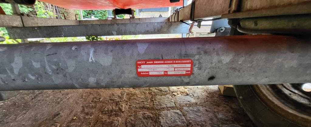 Buitenkant heeft verfbeurt nodig. Motor 100% werkend, Benzine, Gebruikt, Afdekzeil, Buitenboordmotor