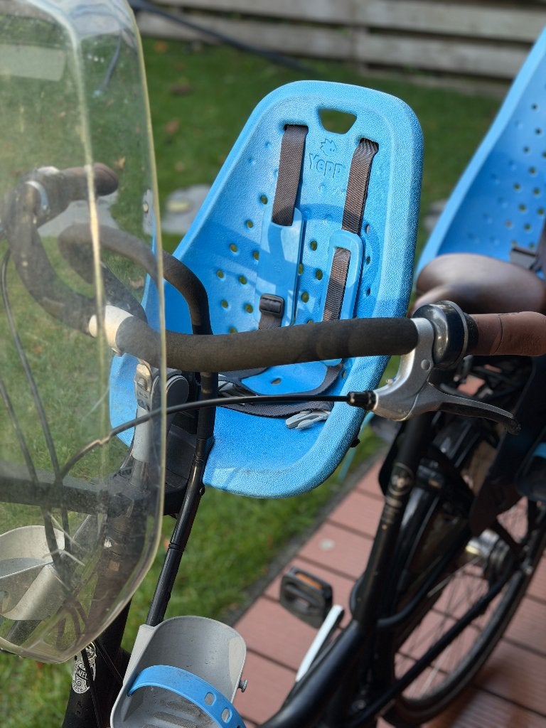 Voorzitje / fietsstoeltje met windscherm Yepp, Fietsen en Brommers, Fietsaccessoires | Fietsstoeltjes, Ophalen, Yepp, Voorzitje