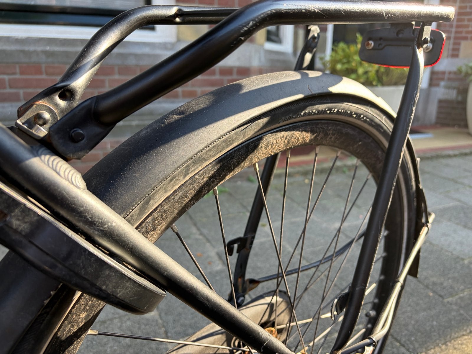 Gebruikte Batavus stadsfiets met voordrager