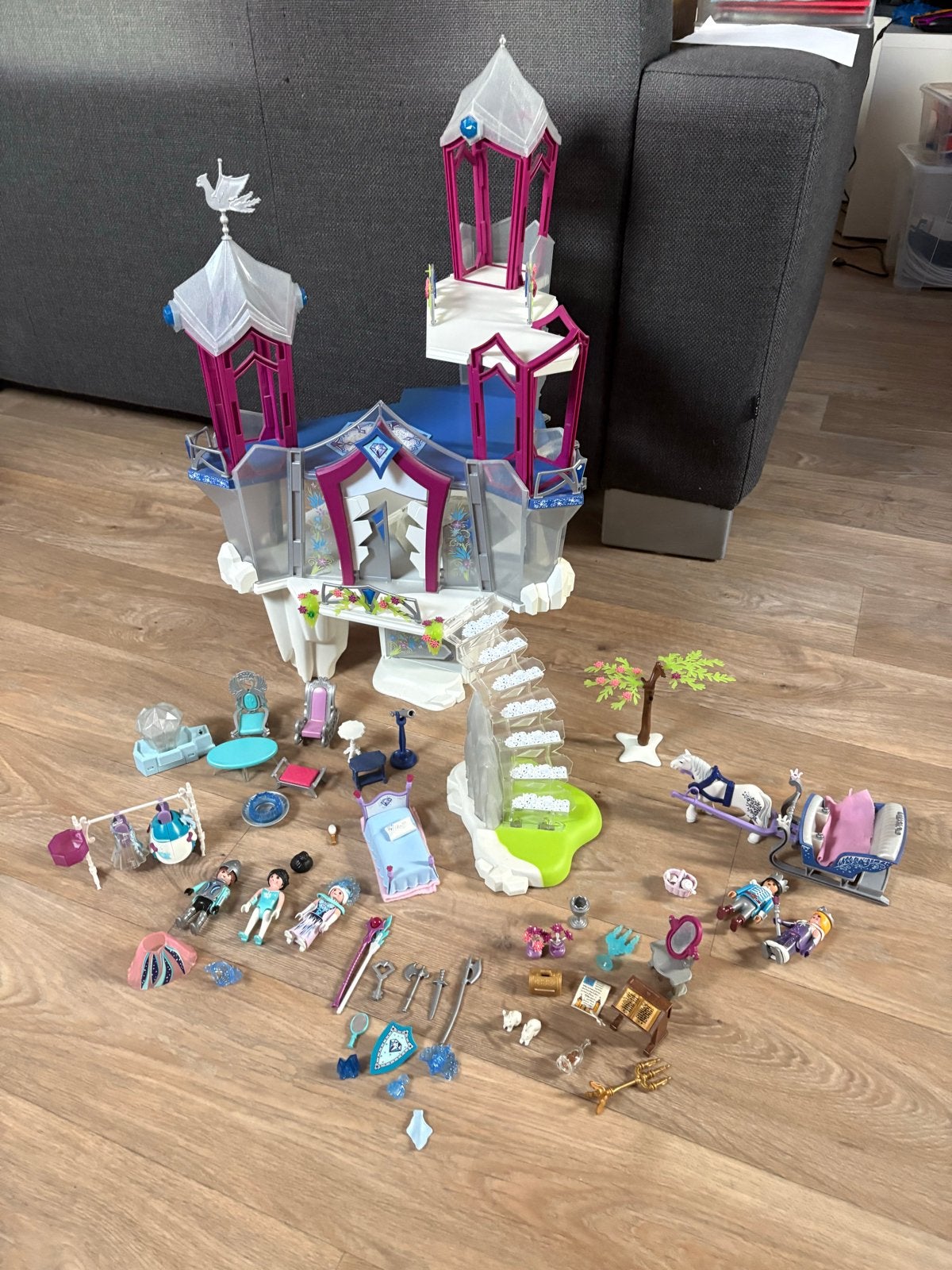 Groot Playmobil IJspaleis met veel accessoires, Complete set, Ophalen of Verzenden, Zo goed als nieuw, Kasteel/Fort