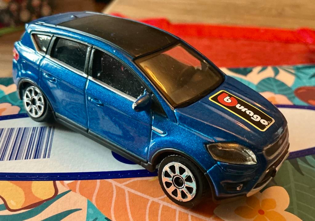 Burago auto Ford Kuga 1:43, Hobby en Vrije tijd, Modelauto's | 1:43, Ophalen, Zo goed als nieuw