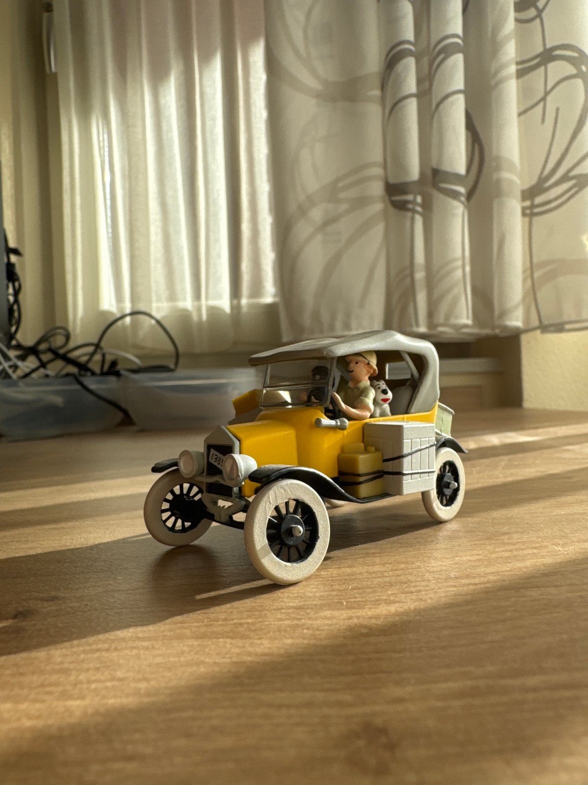 Kuifje auto met Bobbie en Kuifje figuur, Verzamelen, Ophalen of Verzenden, Zo goed als nieuw, Auto's