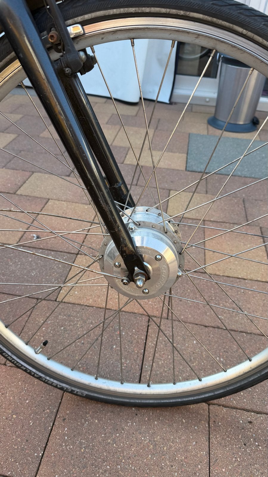 Giant elektrische fiets met fietstassen en oplader. Opknap, Ophalen, Gebruikt, Giant, 51 tot 55 cm