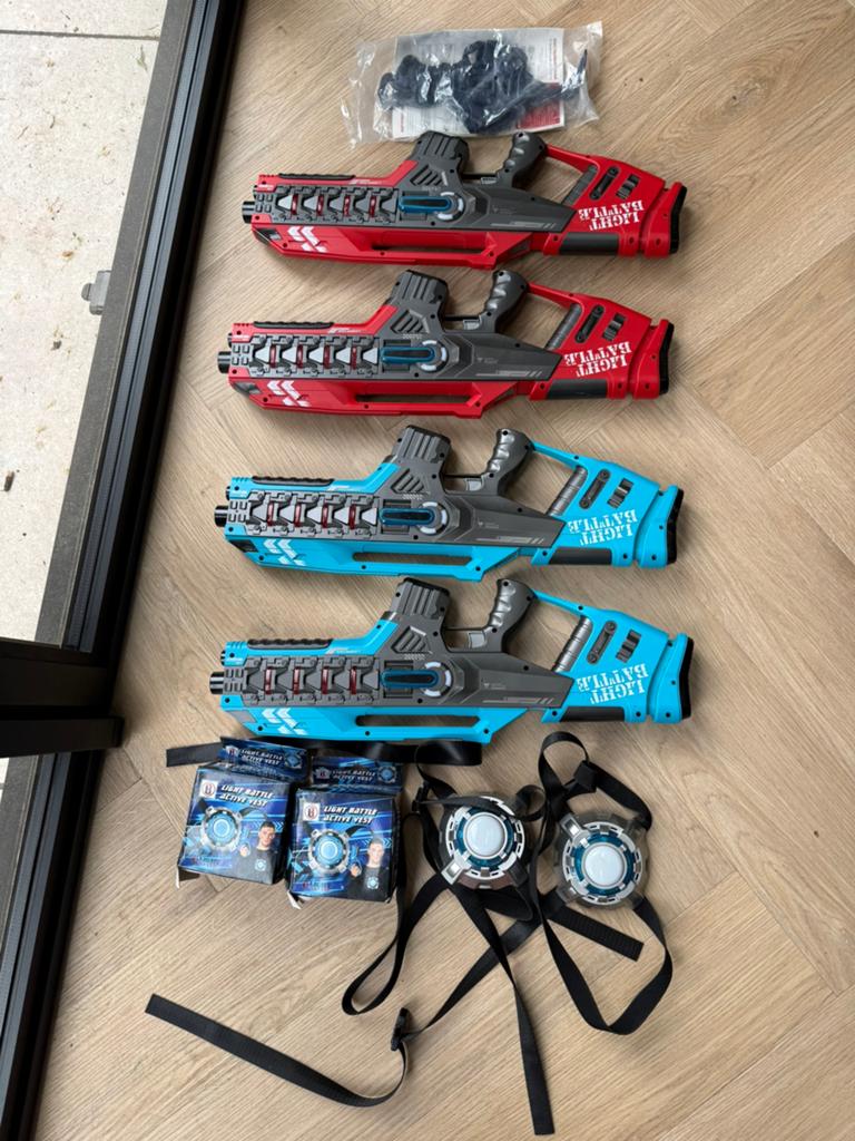 Laserguns 4 stuks, Kinderen en Baby's, Speelgoed | Buiten | Actiespeelgoed, Ophalen, Zo goed als nieuw