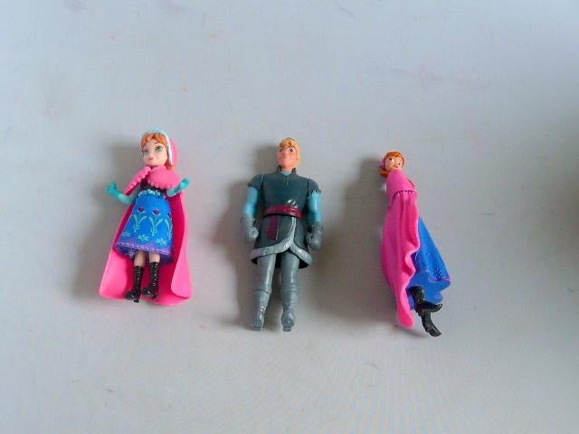 Frozen # 3 figuren 9-10 cm, Verzamelen, Disney, Ophalen of Verzenden, Overige figuren, Zo goed als nieuw, Beeldje of Figuurtje