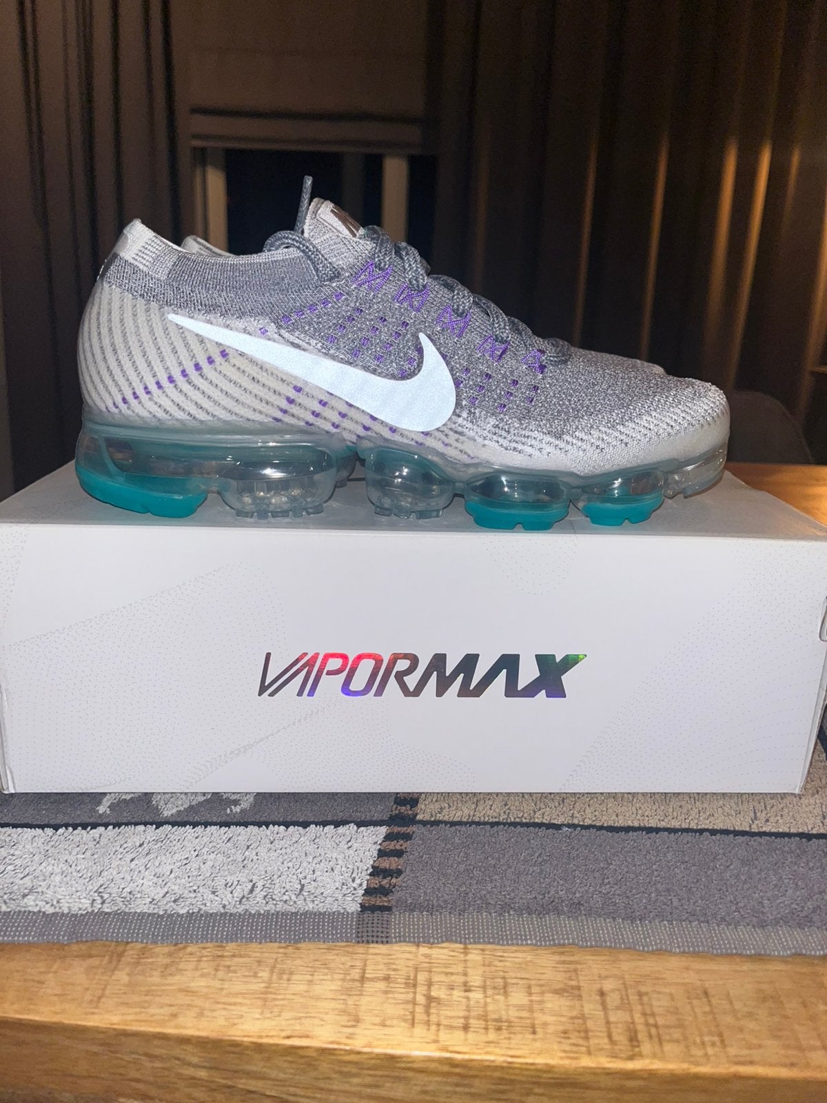 WMNS Nike Air Vapormax Flyknit E Heritage. Maat 40,5., Ophalen of Verzenden, Nieuw, Overige kleuren, Sneakers of Gympen