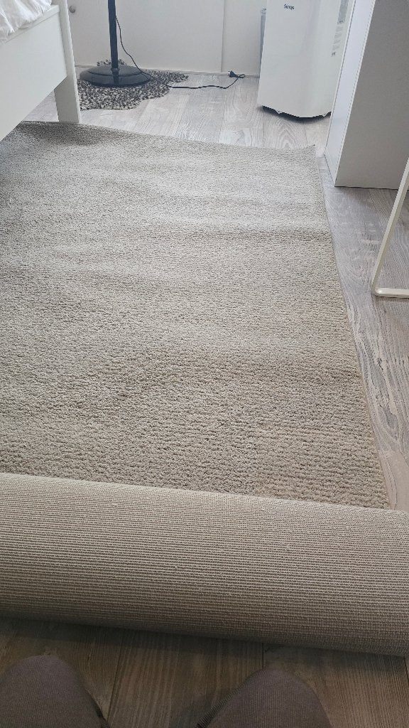 Vloerkleed hoogpolig, Ophalen, Gebruikt, Grijs, 150 tot 200 cm