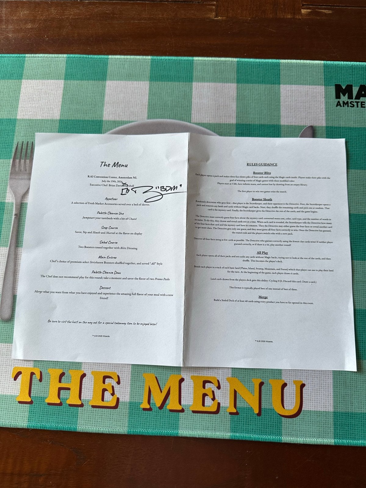 MagicCon Amsterdam 2026 The Menu Playmat + signed menu, Ophalen of Verzenden, Zo goed als nieuw, Overige typen