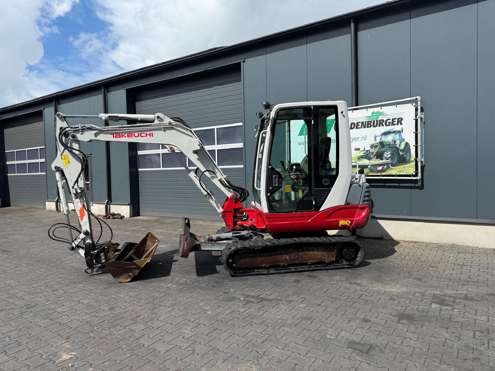 Takeuchi TB 235, Wacker Neuson dumper, Ophalen, Graafmachine