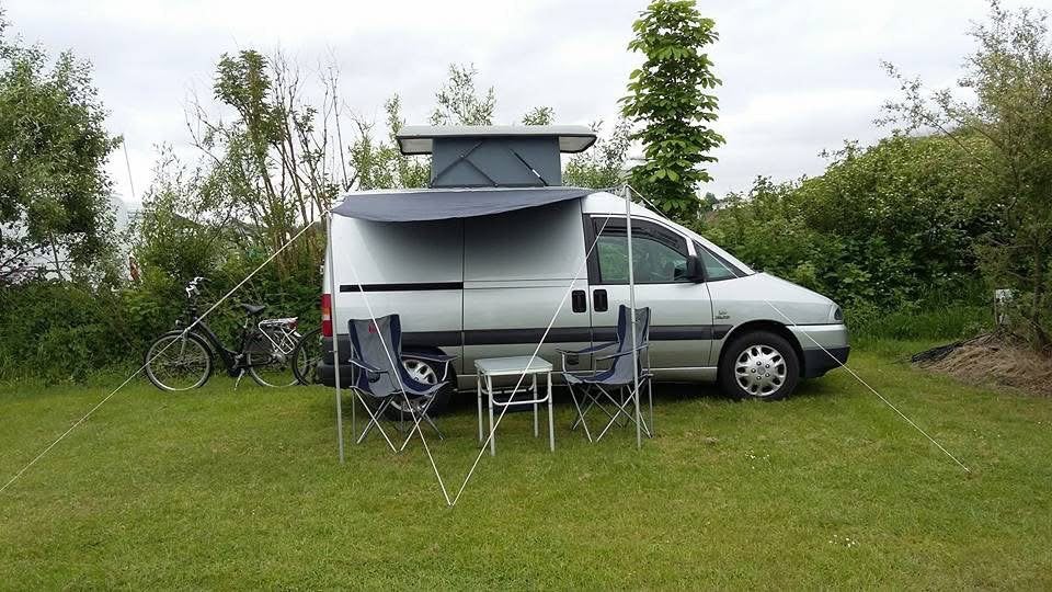 Caravans And Camping Compacte