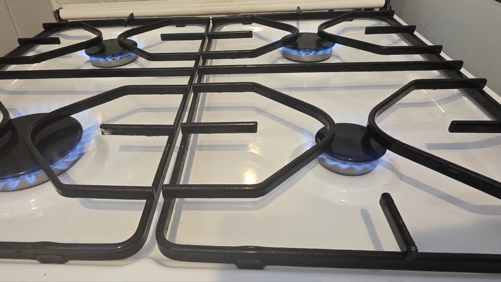 Siemens Vrijstaand Gasfornuis met Oven - Wit, Witgoed en Apparatuur, Fornuizen, Ophalen, Gebruikt, 60 cm of meer, Grill