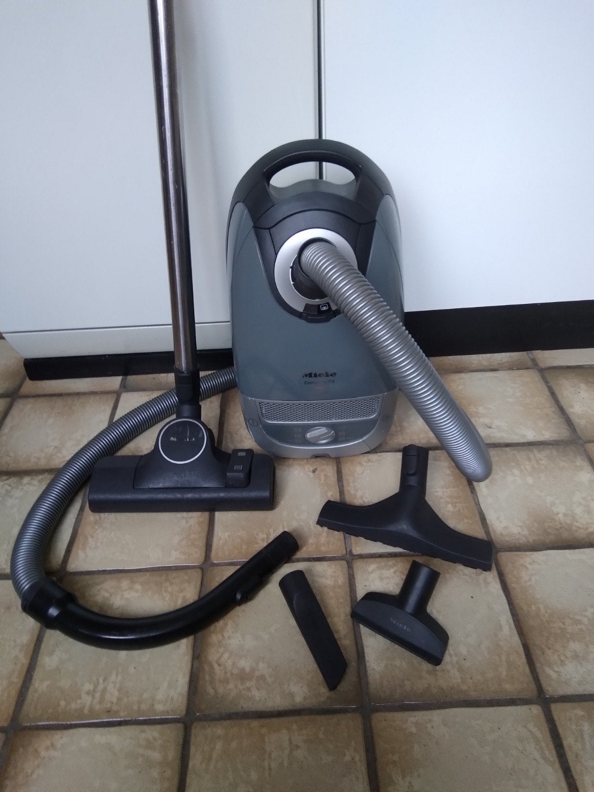 Miele Complete c2 Ecoline, Witgoed en Apparatuur, Zo goed als nieuw, Miele, Sledestofzuiger, Minder dan 1200 watt