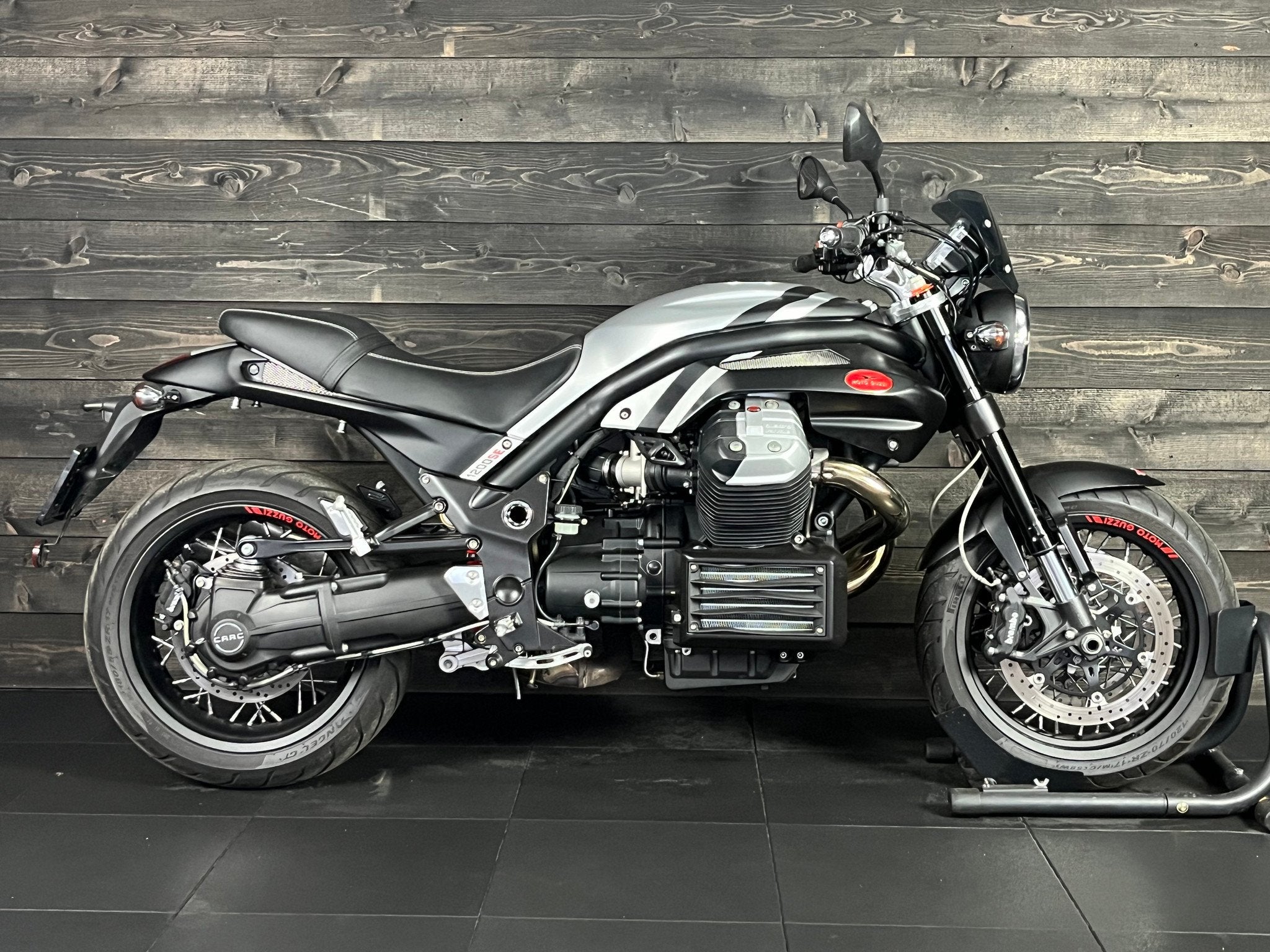 Moto Guzzi GRISO 1200 8V SE BLACK DEVIL (bj 2016), 1151 cc, Meer dan 35 kW, Overig, Handgeschakeld