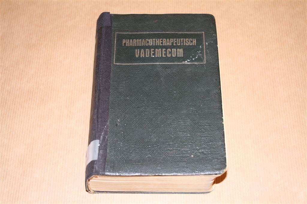 Pharmacotherapeutisch vademecum. Wielen. 1942., Ophalen of Verzenden, Gelezen