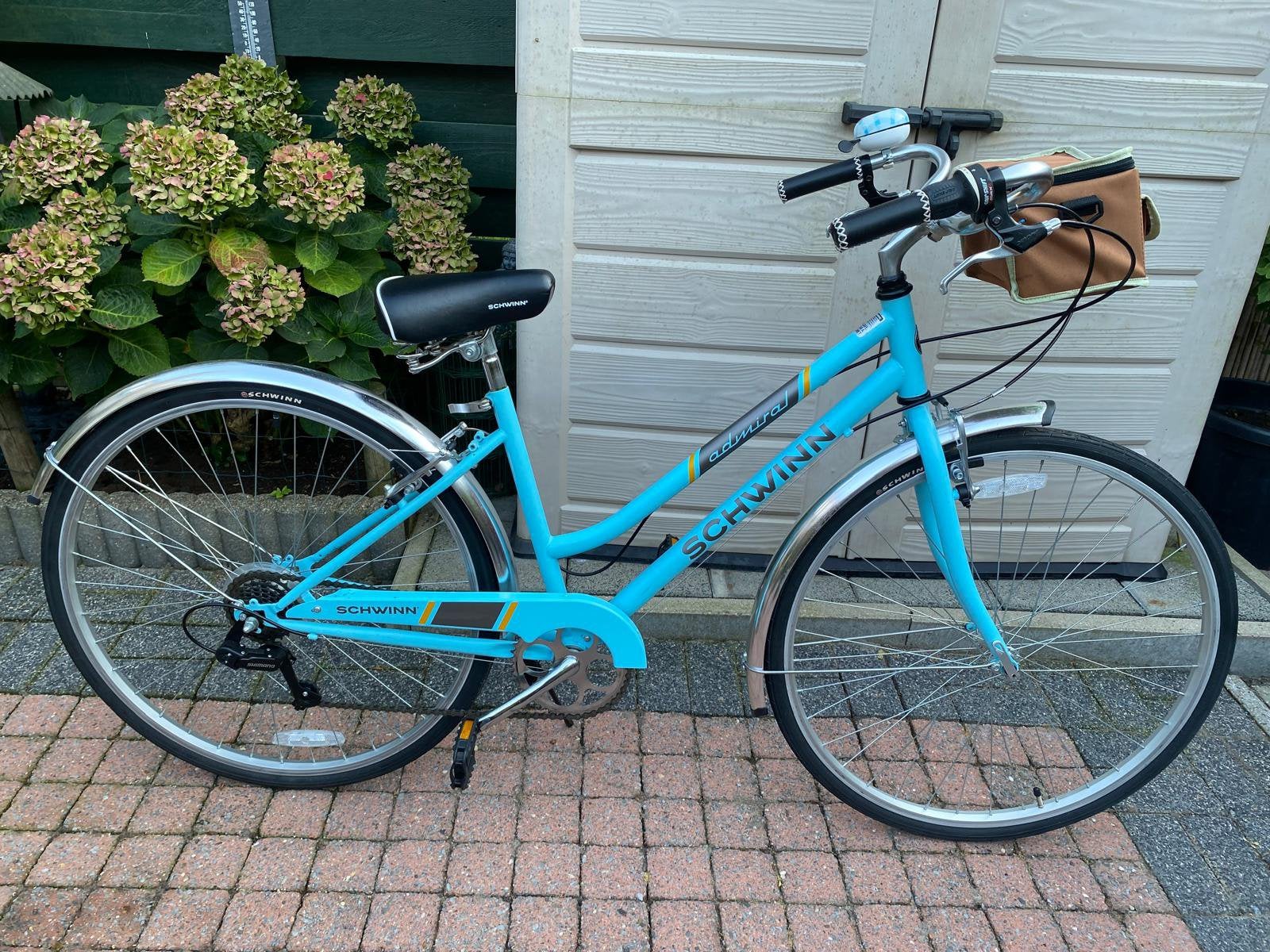 Schwinn admiral meisjes fiets, Ophalen, Zo goed als nieuw, 26 inch of meer, Versnellingen