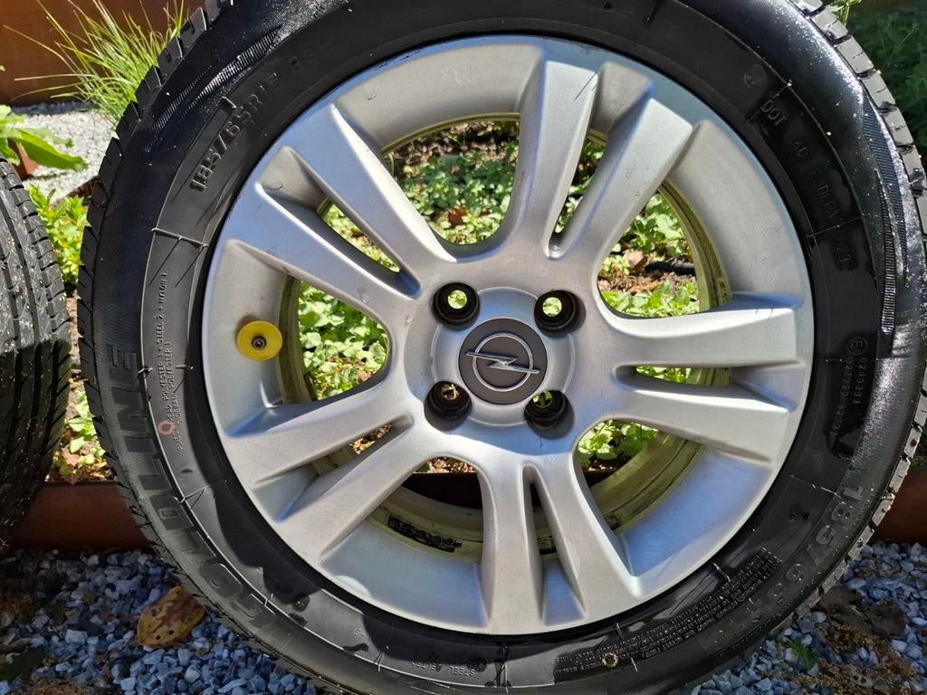 Lichtmetalen 15 inch velgen met banden - Opel, Auto-onderdelen, Banden en Velgen, Ophalen, Gebruikt, 15 inch, Banden en Velgen