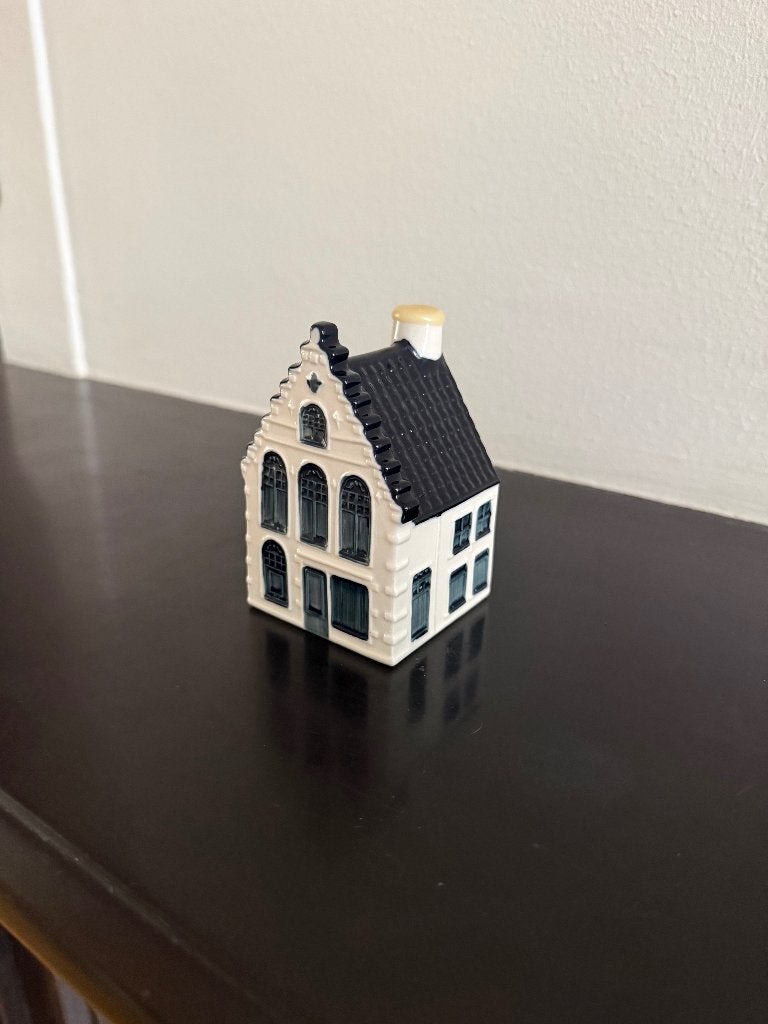 KLM huisje nr. 49, Ophalen, Zo goed als nieuw, 41 t/m 60, Gevuld