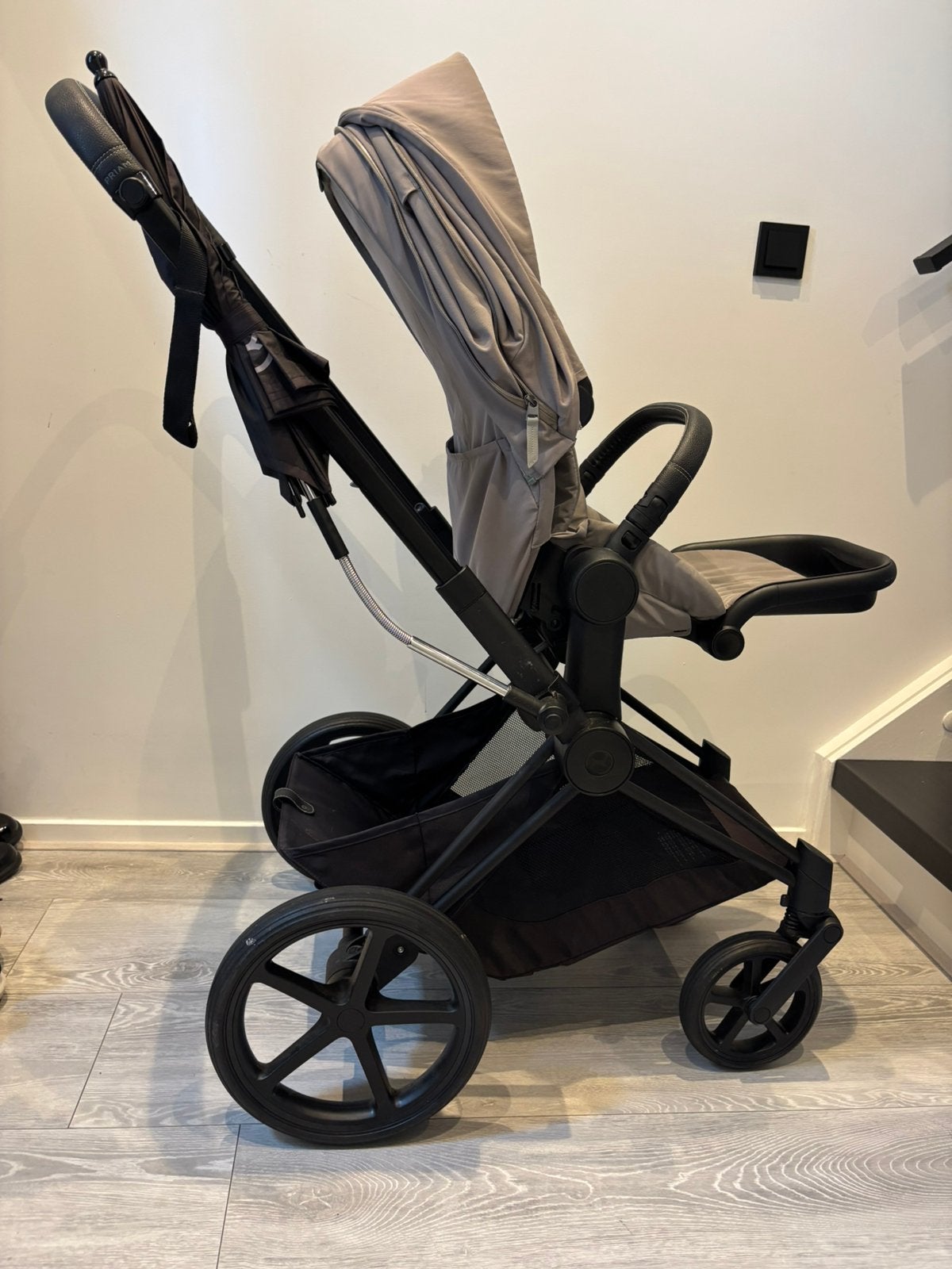 Cybex Platinum kinderwagen - matzwart, Gebruikt, Verstelbare duwstang, Ophalen, Kinderwagen