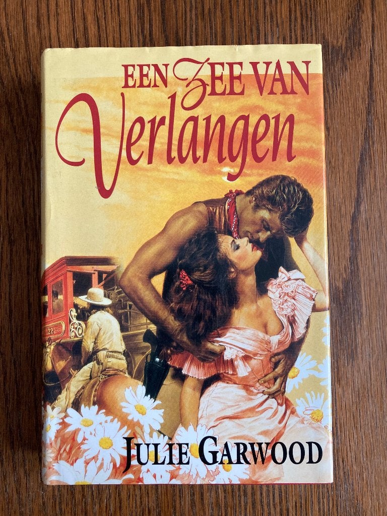 Een zee van verlangen	Julie Garwood, Boeken, Ophalen of Verzenden, Gelezen, Julie Garwood