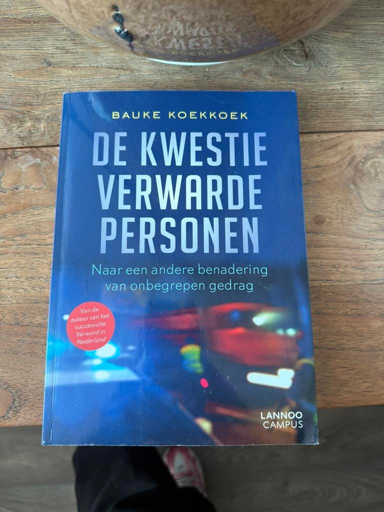 De kwestie verwarde personen van Bauke Koekkoek, Verzenden, Zo goed als nieuw, Management