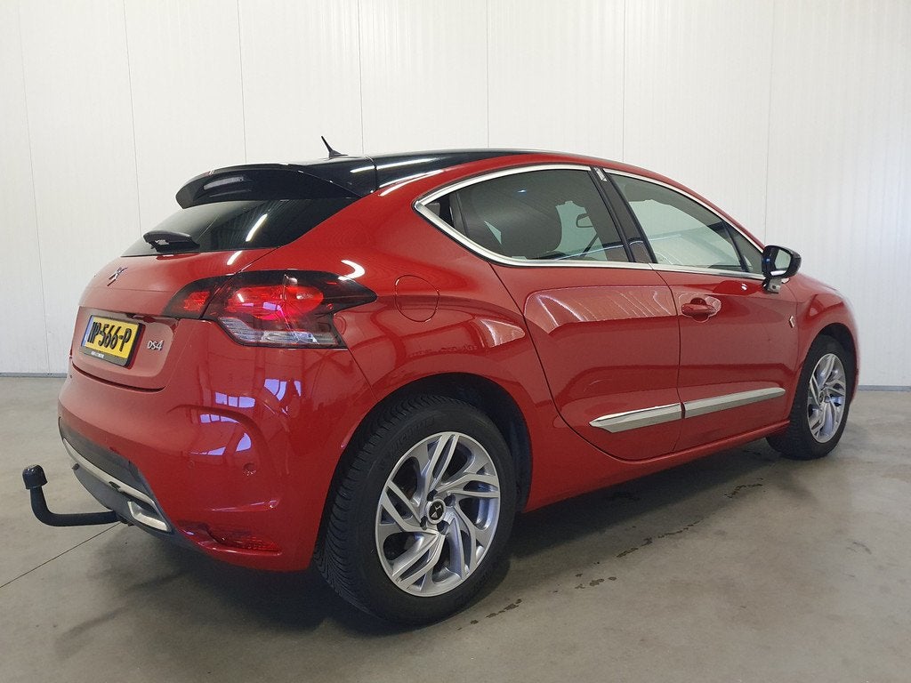 DS DS 4 1.2 PureTech Performance Line NAVI/CLIMA/HLEDER/CRUI, Auto's, DS, Gebruikt, Euro 6, 1199 cc, Bedrijf
