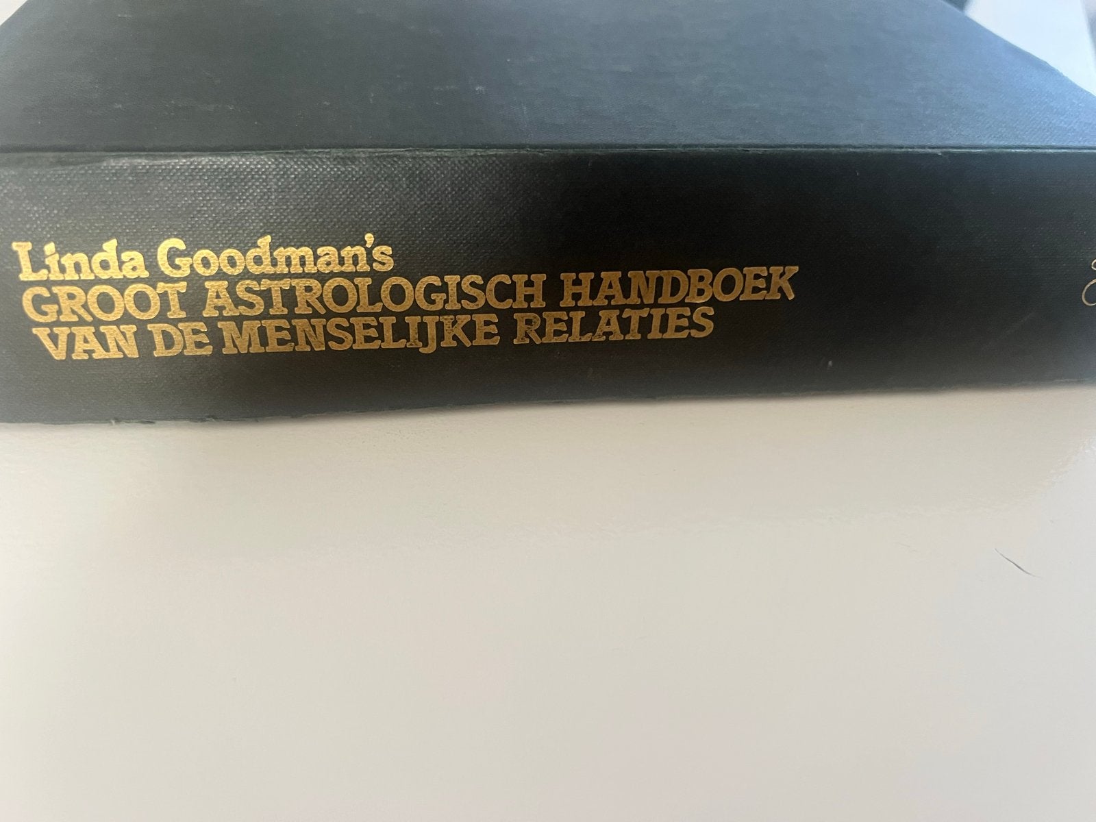 Linda Goodman's Groot Astrologisch Handboek, Ophalen of Verzenden, Gelezen, Astrologie, Achtergrond en Informatie
