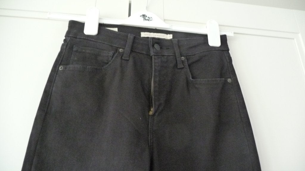 Nieuw Spijkerbroek Levis – 27 - 32, Zwart, Nieuw, W32 (confectie 46) of kleiner, Ophalen of Verzenden