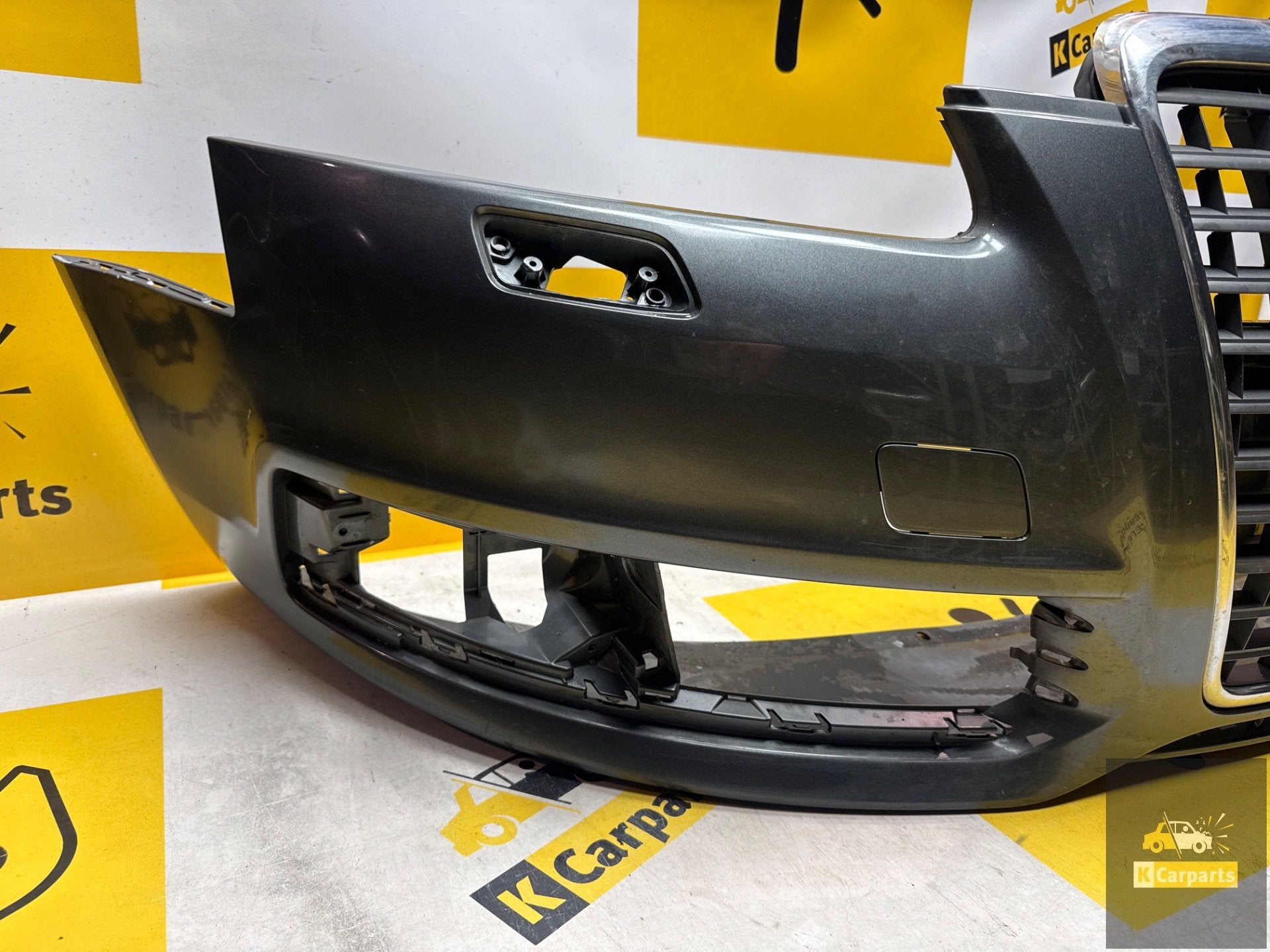 Voorbumper Audi A6 C6 4F Facelift KLS 4F0807437AG BUMPER, Gebruikt, Voor, AUDI AG, Auto-Union-Strasse 1
85045  Ingolstadt, DE