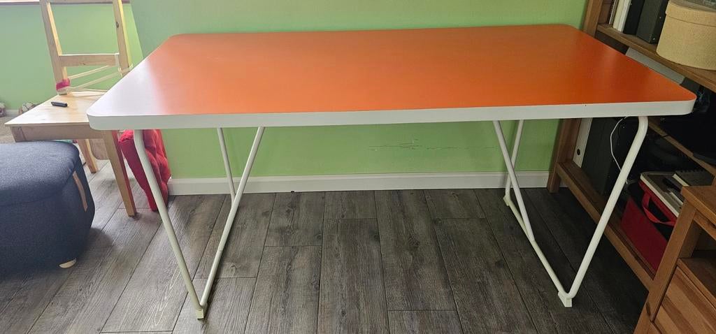 IKEA Rydeback tafel 15078 cm – oranje blad / witte poten, Ophalen, Zo goed als nieuw