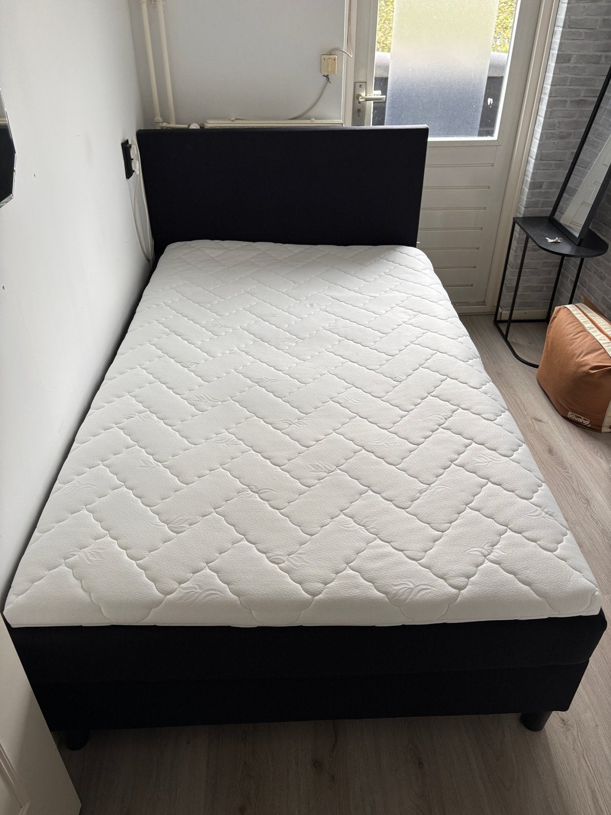Eenpersoons boxspring 120x200 cm met matras, Ophalen, Gebruikt, Eenpersoons, Zwart