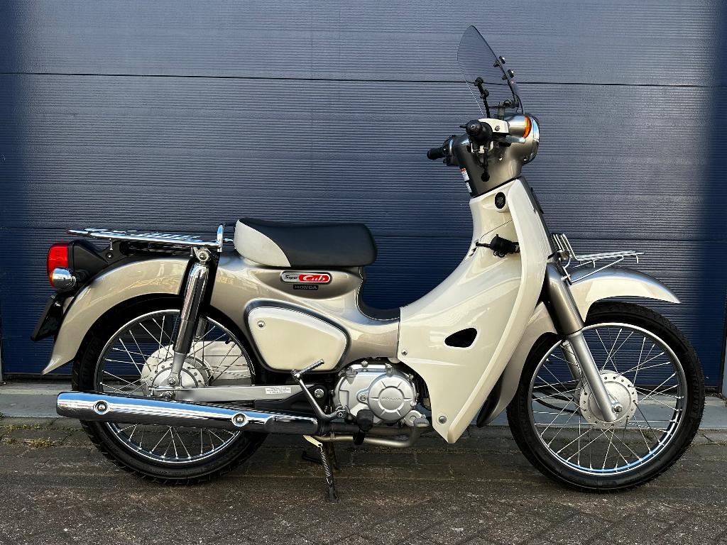 Honda C50 Super Cub | 2020 | Veel opties! | verbruik 1 op 70, Ophalen, Overige modellen, 49 cc, Zo goed als nieuw