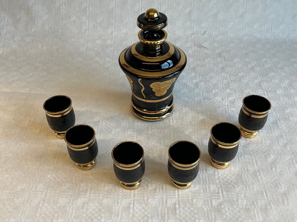 Boheemse Likeurset Zwart Hyalietglas met Gouddecor, Ophalen of Verzenden