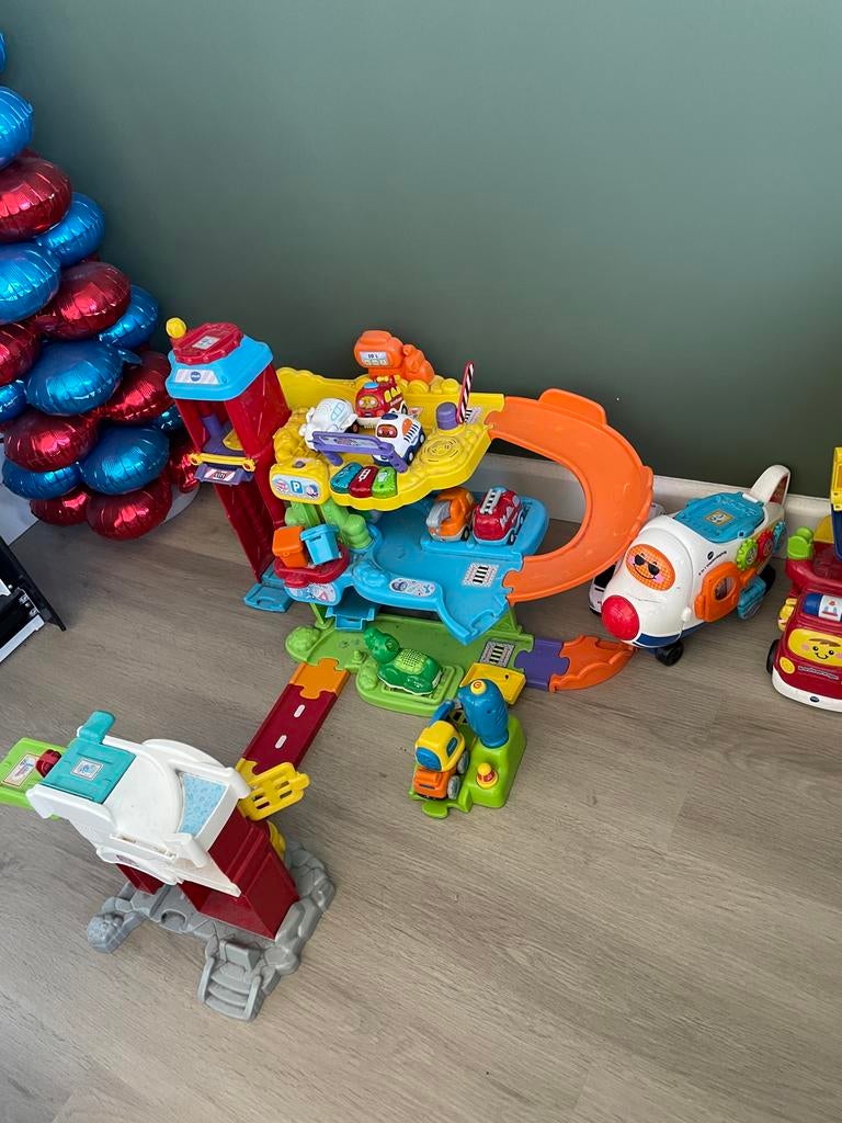 VTech Toet Toet Auto's Garage en Vliegtuig, Ophalen, Gebruikt, Jongen of Meisje