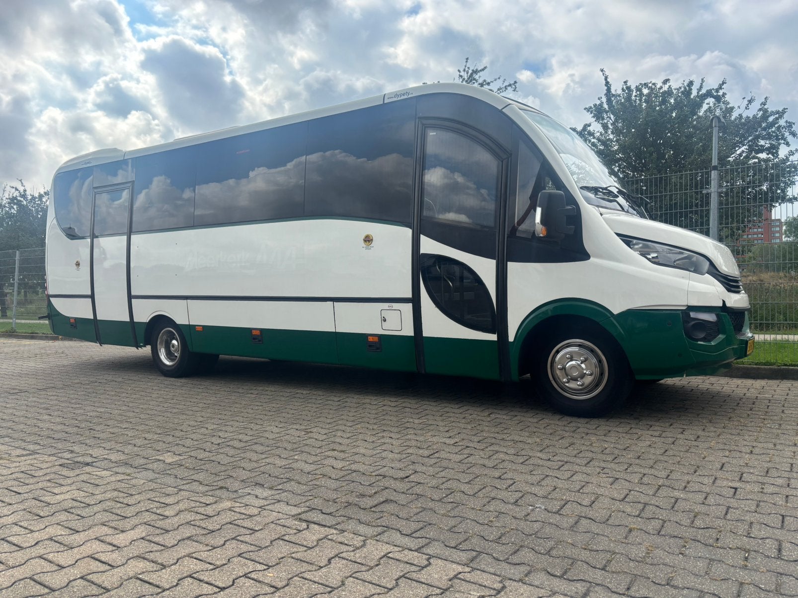Touringcar 30 personen . Euro 6 Iveco, Automaat, Euro 6, Iveco, Wit