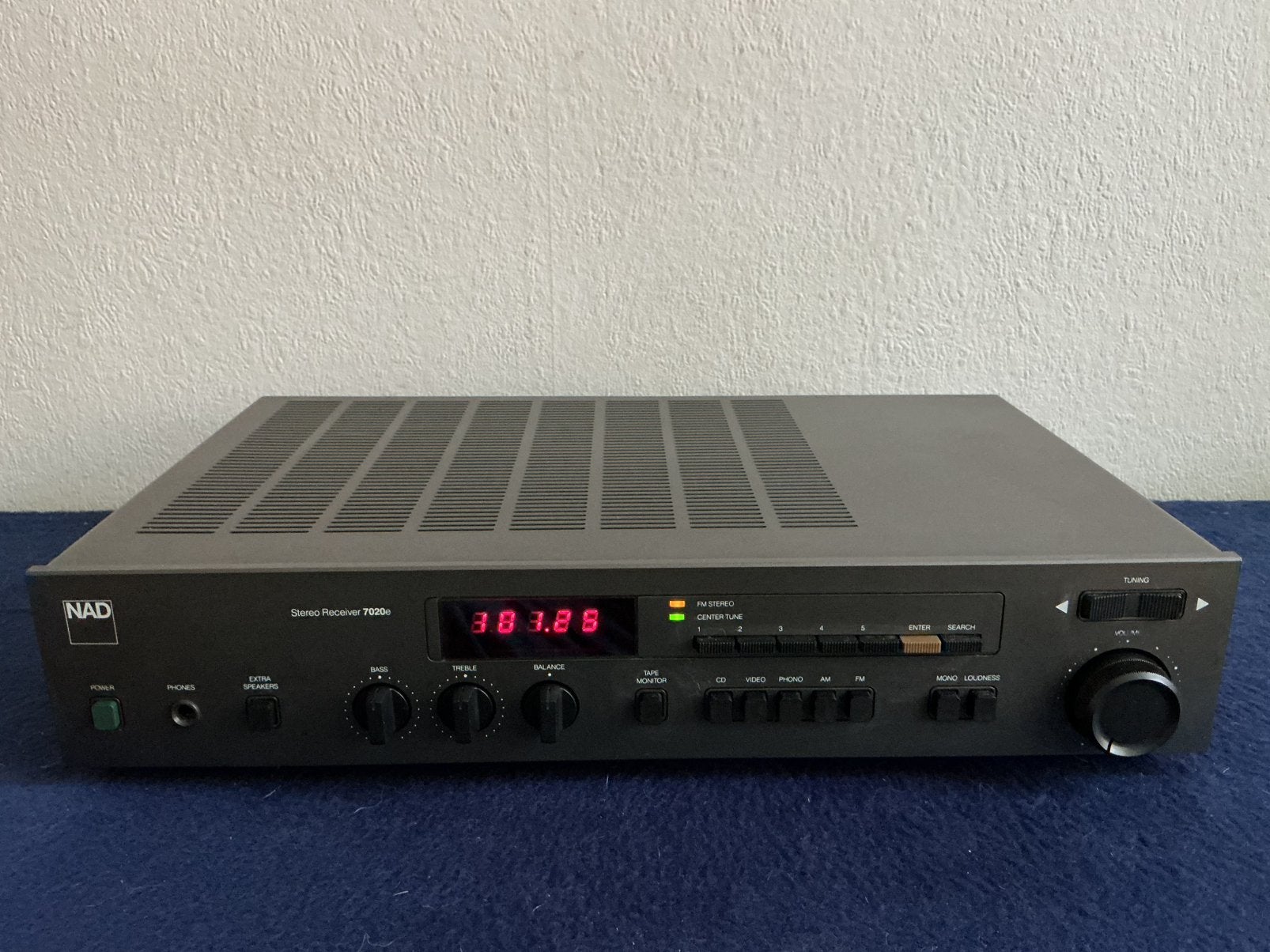 vintage receiver NAD 7020e, Overige merken, Gebruikt, Ophalen of Verzenden, Minder dan 60 watt