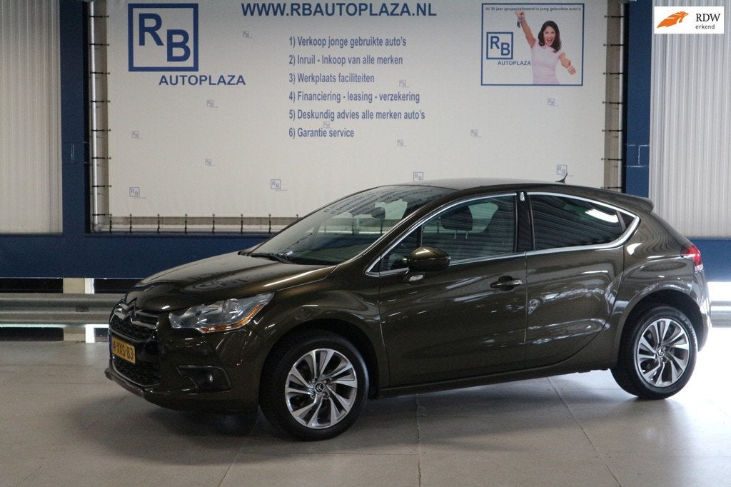 Citroen DS4 1.6 VTi APK 6-2027 / MASSAGE / RIJKLAAR ! ! !, Auto's, Citroën, Euro 5, Gebruikt, 4 cilinders, Bruin