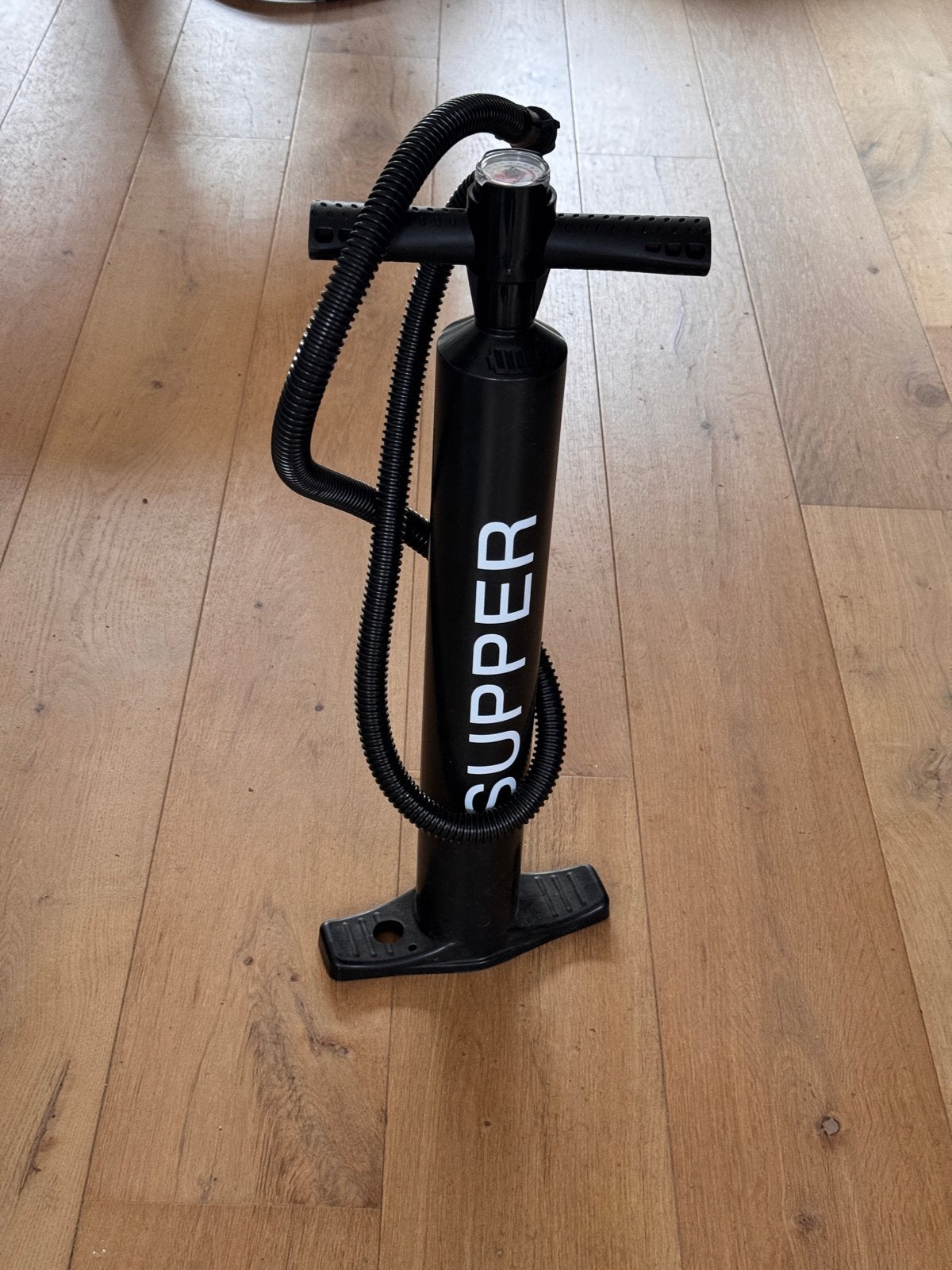 SUPPER Handpomp met drukmeter voor SUP/Kajak, Ophalen of Verzenden, Drukmeter, Zo goed als nieuw