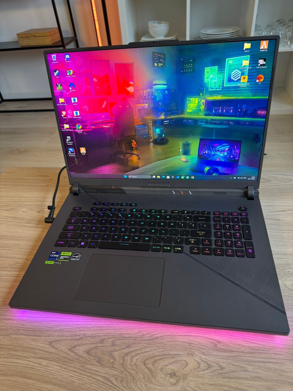 Asus ROG STRIX G 18inch gaming + ps5 controller + laptoptas, Ophalen of Verzenden, Zo goed als nieuw, Gaming, 17 inch of meer