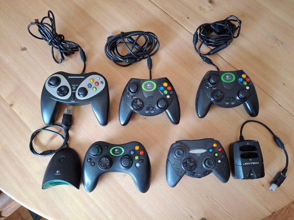 Xbox original controllers oa wireless, Spelcomputers en Games, Spelcomputers | Xbox Original, Ophalen of Verzenden, Gebruikt, Met 3 controllers of meer