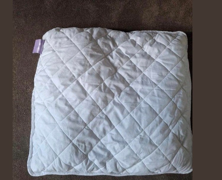 2 kinderkussens nous ( zo goed als nieuw) met molton, Kinderen en Baby's, Tweelingen en Meerlingen, Ophalen of Verzenden, Zo goed als nieuw