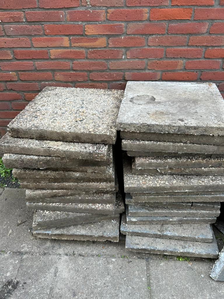 Gratis grindtegels 50x50, Tuin en Terras, Tegels en Klinkers, Ophalen, Zo goed als nieuw, Beton, Terrastegels