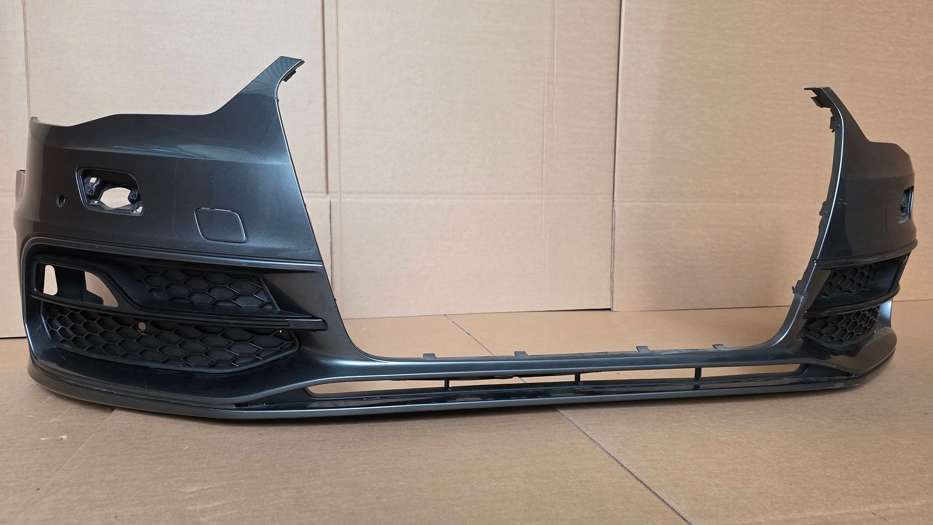 Voorbumper Audi A3 8V S-line S3 KLS Bumper SLINE 8V0807065H, Gebruikt, -, Voor, Ophalen of Verzenden