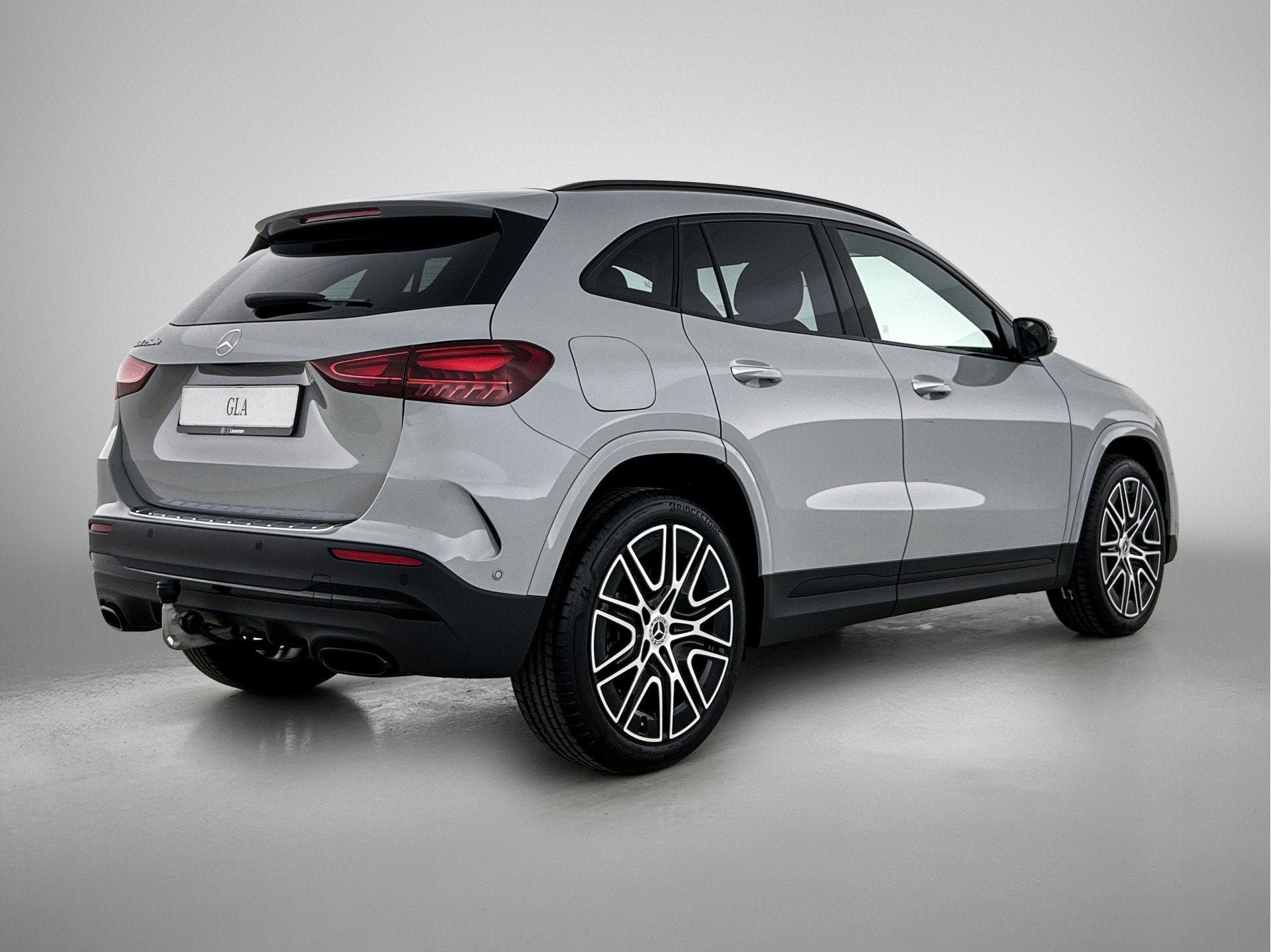 Mercedes-Benz GLA 250 e 140 Year Edition | Plus pakket | Nog, Auto's, Zwart, 4 cilinders, 15 kWh, Bedrijf