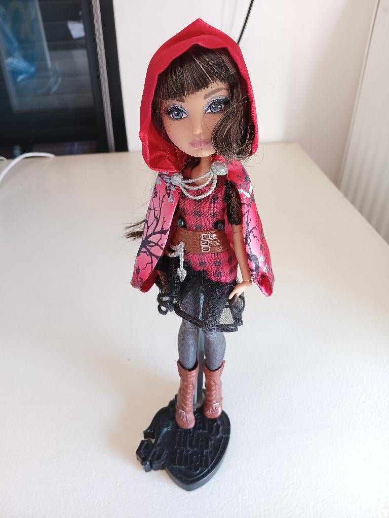 Ever after high pop Cerise Hood, Ophalen of Verzenden, Gebruikt, Pop