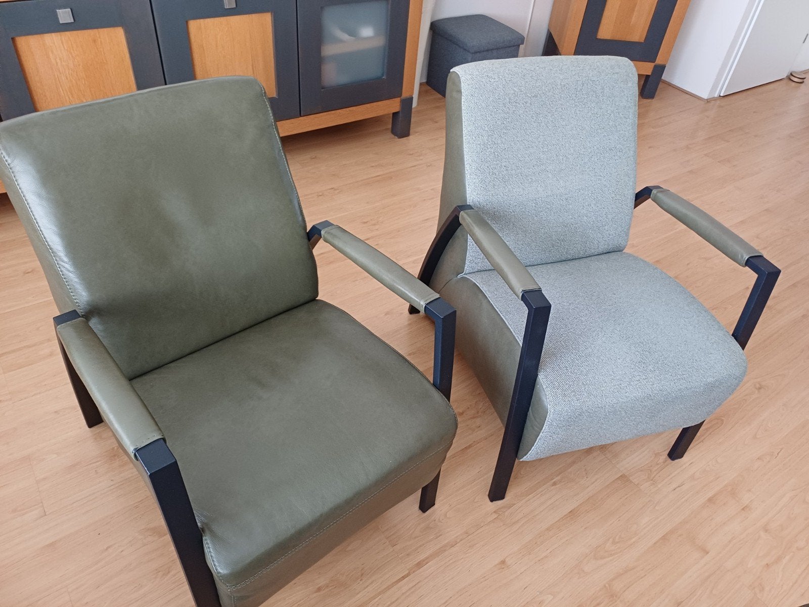 2 X  In.House fauteuils samen €50.00, Ophalen, Gebruikt