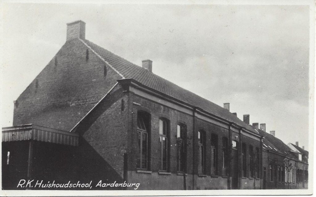 Aardenburg (Zld.) R.K. Huishoudschool, gelopen 1954, Ophalen of Verzenden, 1940 tot 1960, Gelopen, Zeeland