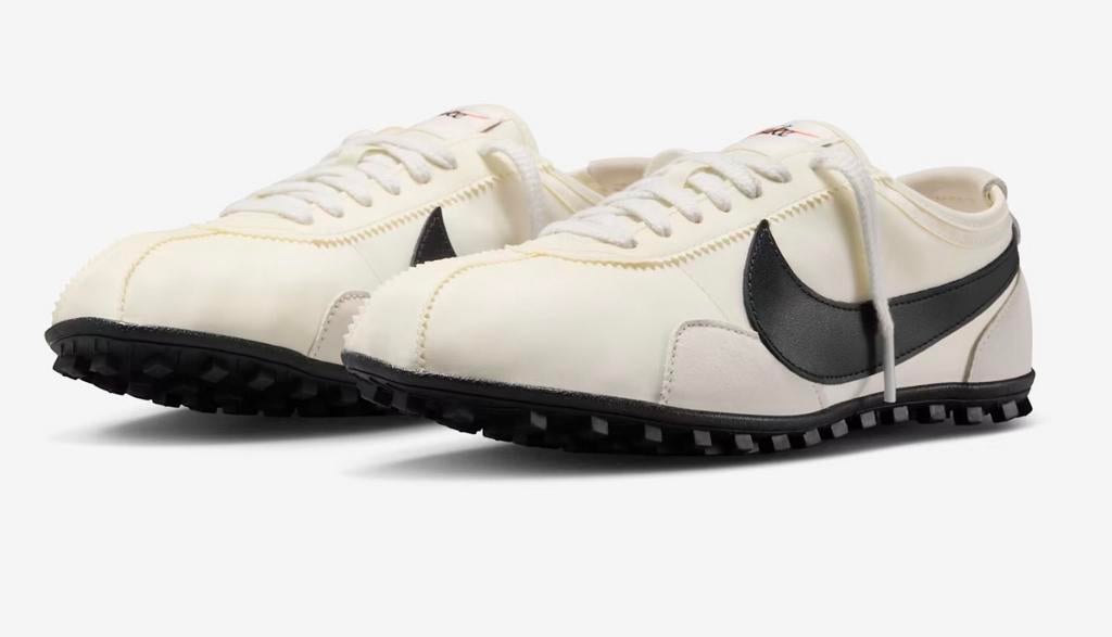 NIKE ‘MOON SHOE’ Soft Pearl/Black maat 42/43/44, Verzenden, Wit, Nieuw, Sneakers of Gympen