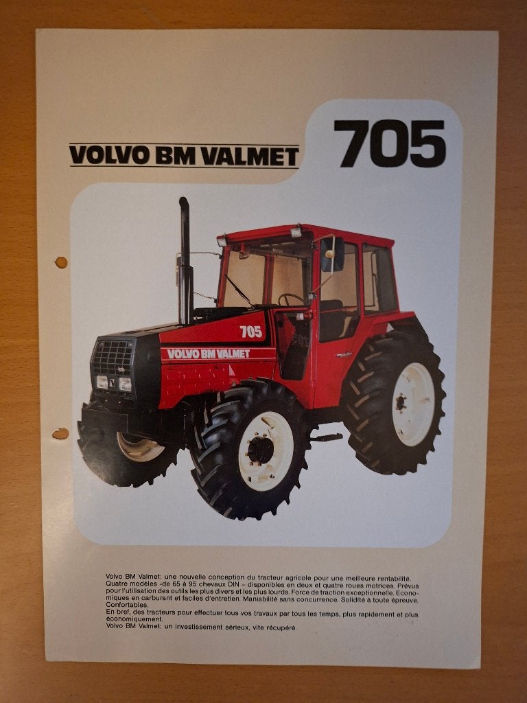 Folder Volvo BM Valmet 705, Ophalen of Verzenden, Gelezen, Tractor en Landbouw