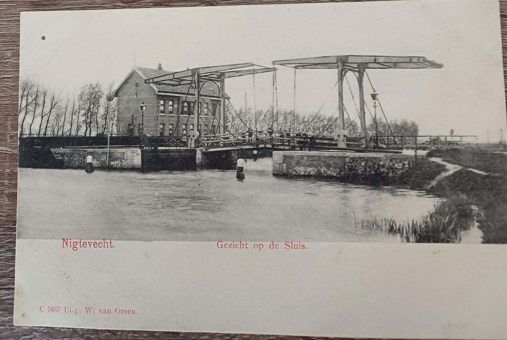 NIGTEVECHT  gezicht op de sluis, Ophalen of Verzenden