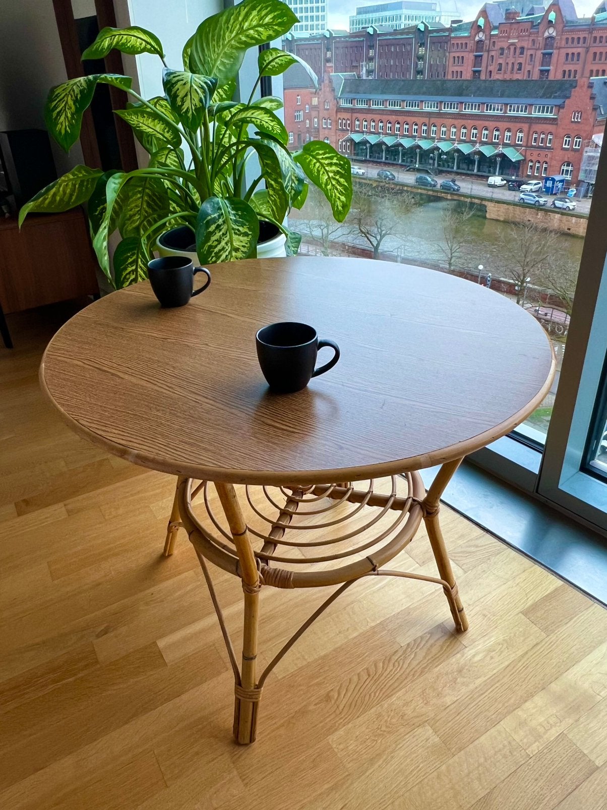 Vintage bamboe walnoot koffietafel nette staat jaren 60, Ophalen, Zo goed als nieuw, Rond, Overige materialen
